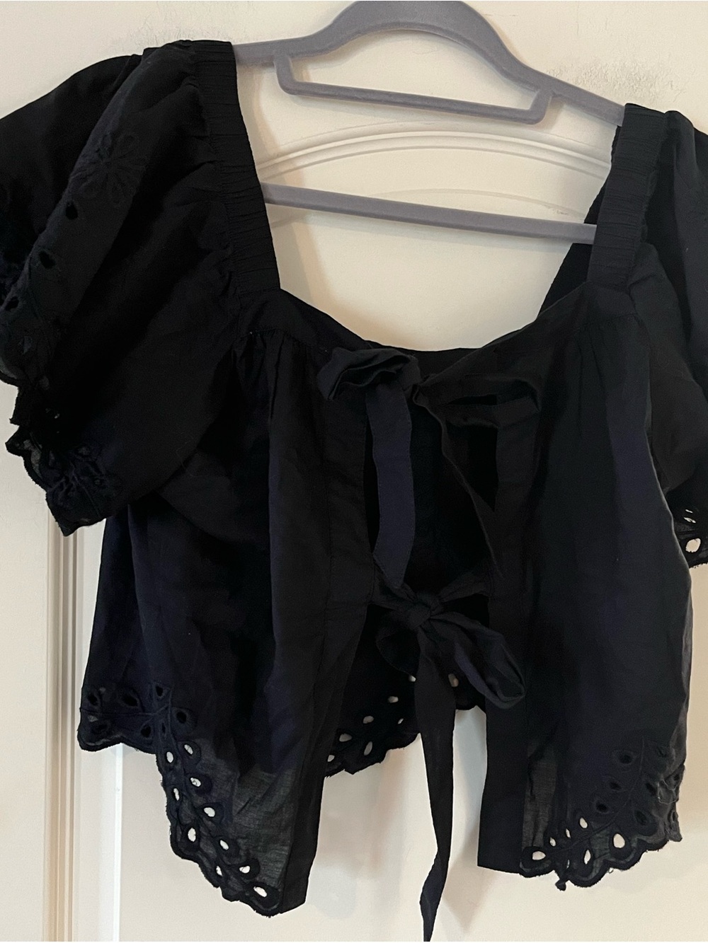 American Eagle Black Eyelet Tie-Back Cropped Top Cotton Size Small